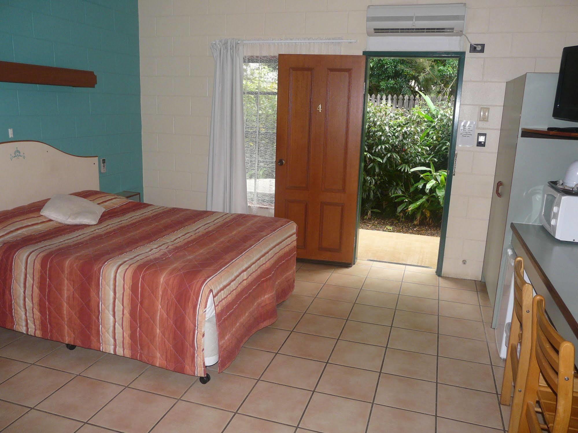 Curtain Fig Motel Yungaburra Exterior photo